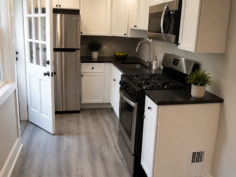405 West Ave #1W — Photo 2
