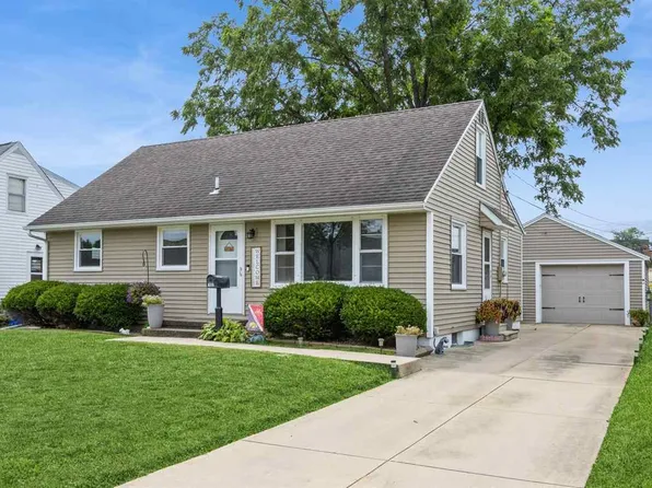 1807 9th Ave SW, Cedar Rapids, IA 52404