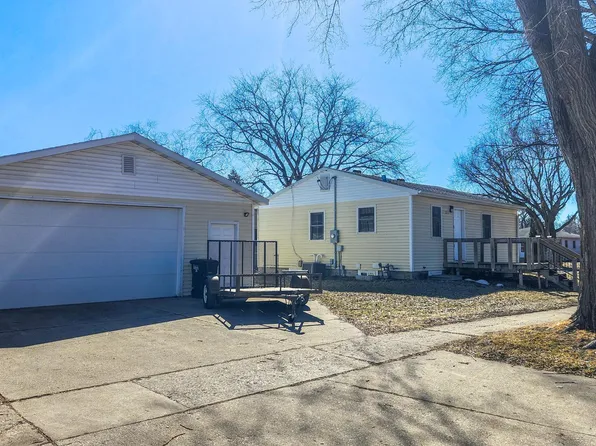 2217 5th Ave S, Fargo, ND 58103