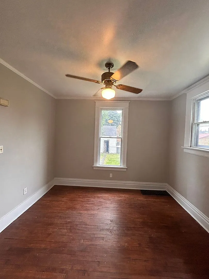 1815 Bayer Ave — Photo 4