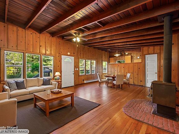 2nd image of 20719 Foothill Drive