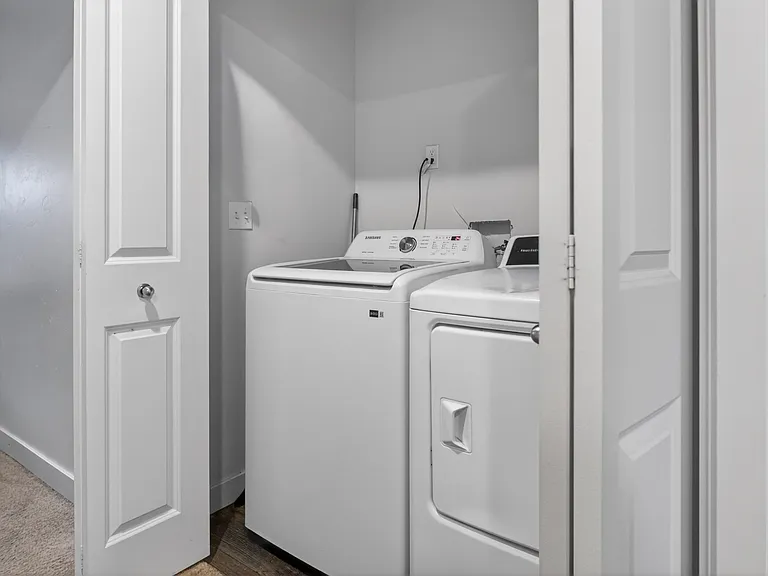 1454 S 520 W #1 — Photo 2