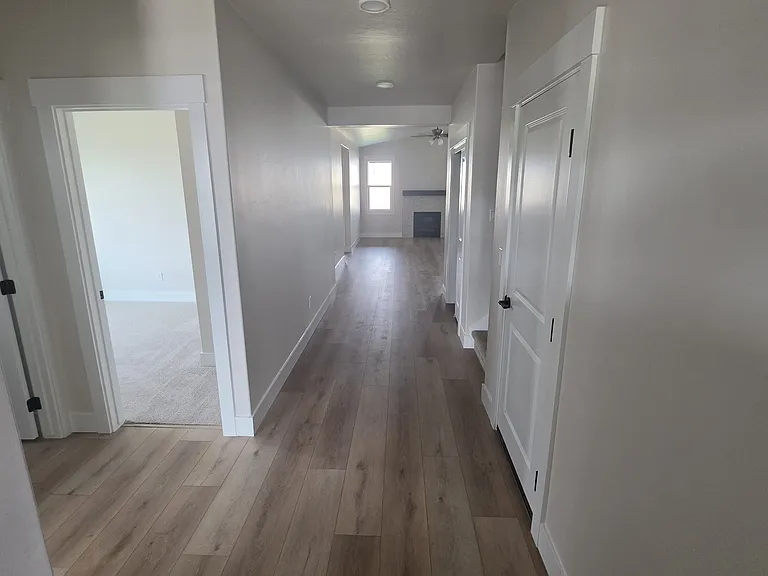 3304 E Fitz Roy Ct — Photo 3