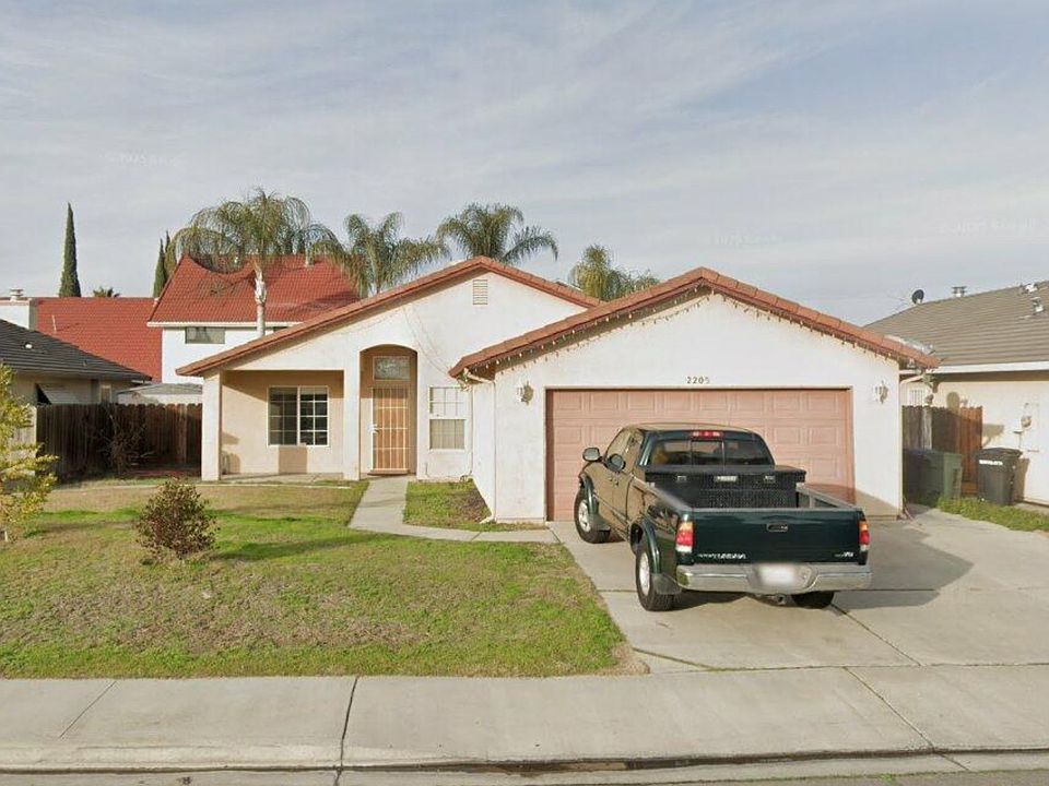 1st image of 2205 Park East Dr