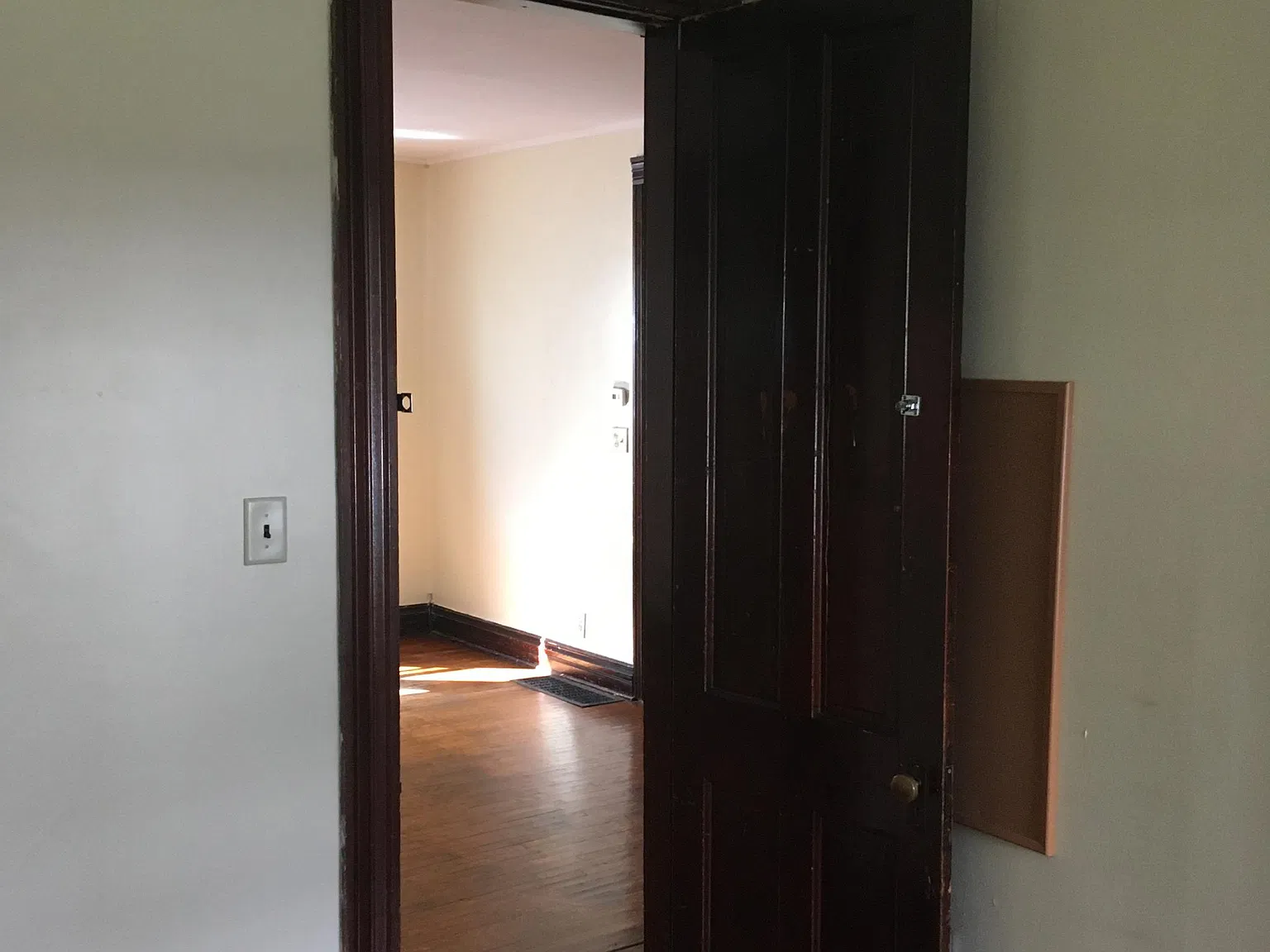 4 bed, 1907 sqft, $1,500 — Photo 2