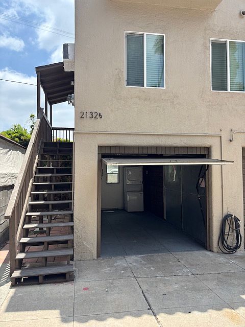 1st image of 2132 1/2 Laverna Ave