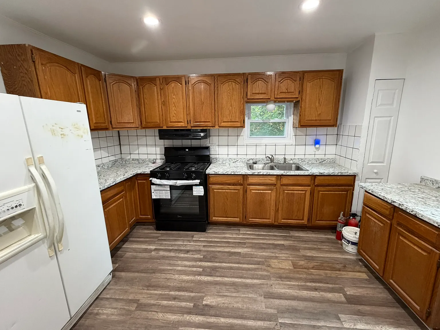 3 bed, 1232 sqft, $1,795 — Photo 3