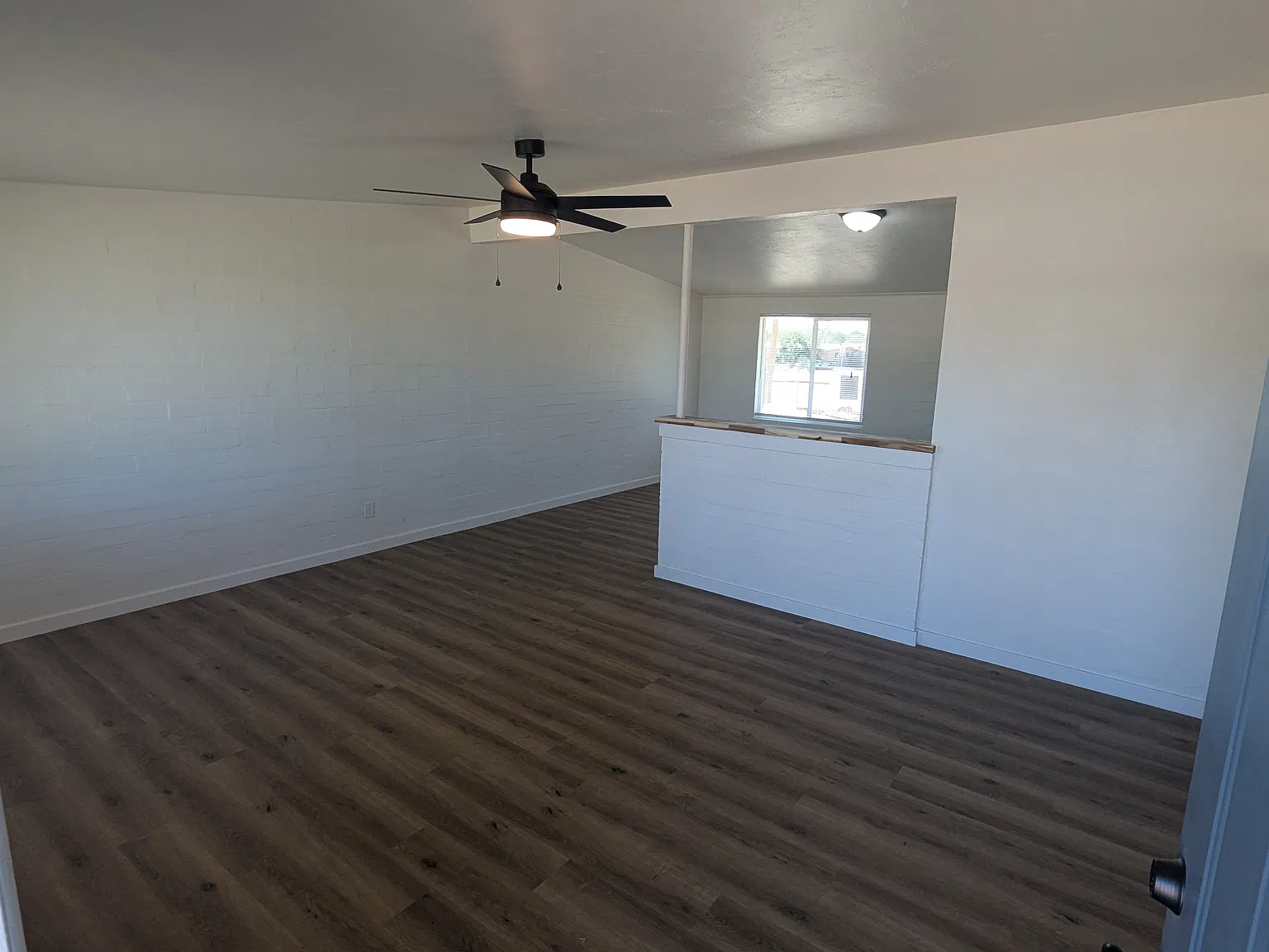 3 bed, 1215 sqft, $1,725 — Photo 1