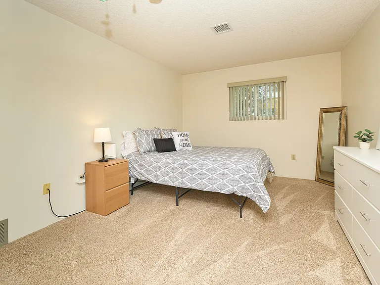 210 Daniels Dr #U — Photo 14