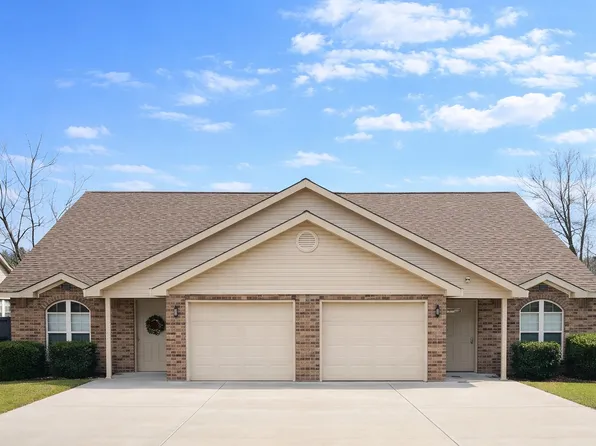 386 Creek St #A, Roland, OK 74954