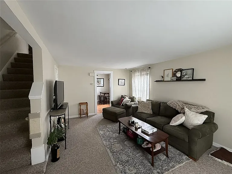 311 W Girard Blvd #2 — Photo 5