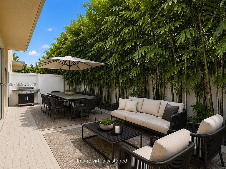 7701 SW 95th Ter #1 — Photo 15