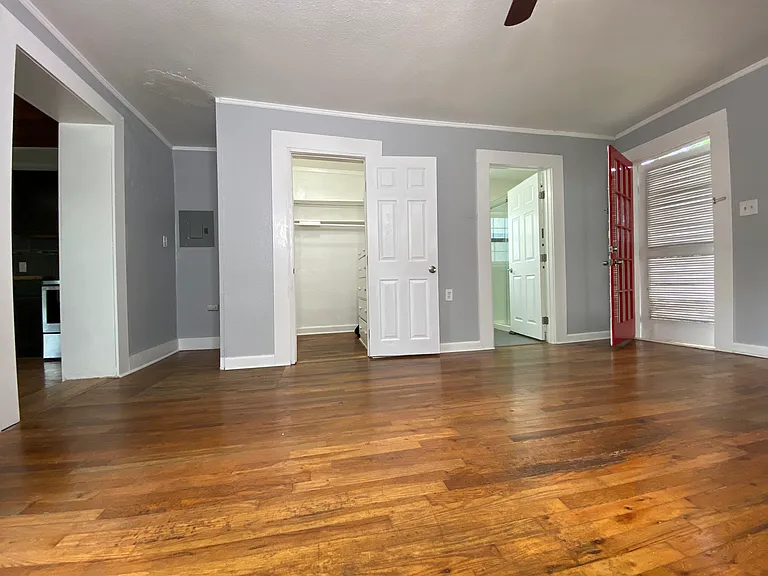 1738 Santa Anna St #1 — Photo 4