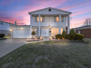 37119 Tricia Dr, Sterling Heights, MI 48310