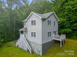 60 Hilltop View Dr, Fletcher, NC 28732