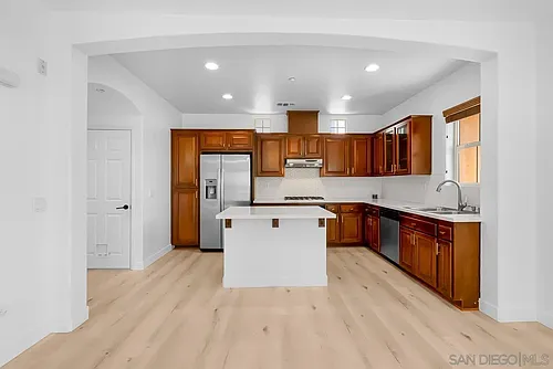2281 Huntington Point Rd Photo 1
