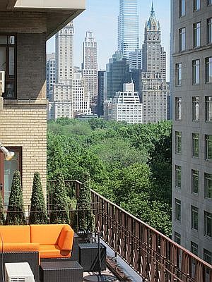 1st image of 30 W 63rd St APT 10D