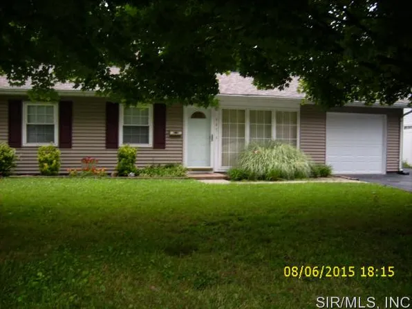 447 S 4th St, Caseyville, IL 62232