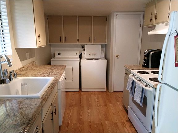 5th image of 1126 87th Ave NE