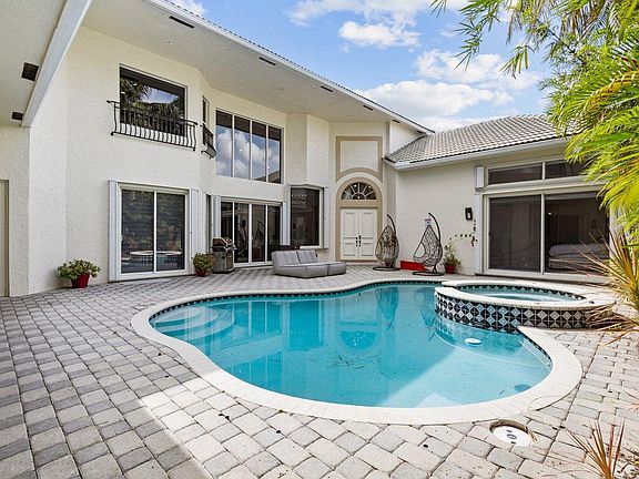 3rd image of 66300 Grande Orchid Way