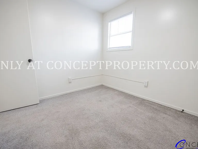 2204 Jefferson Ave — Photo 32