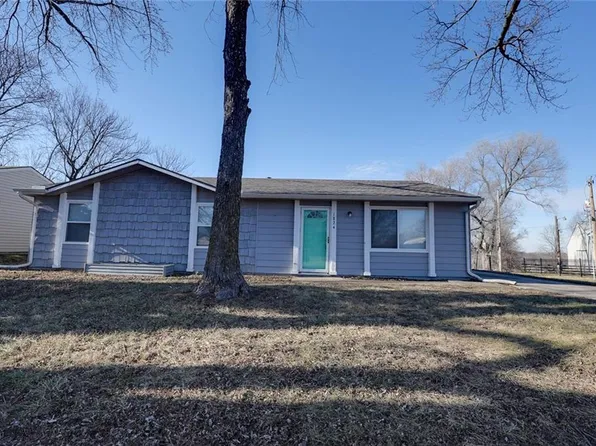 1824 N Vista Dr, Independence, MO 64058