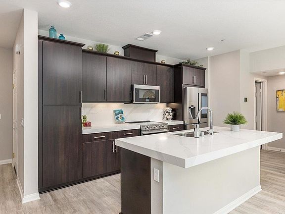 3rd image of 1337 Palo Verde Way