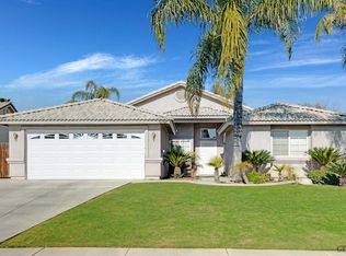 12500 Grand Teton Dr, Bakersfield, CA 93312
