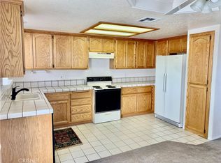 14312 Hardtree Dr, Lake Hughes, CA 93532