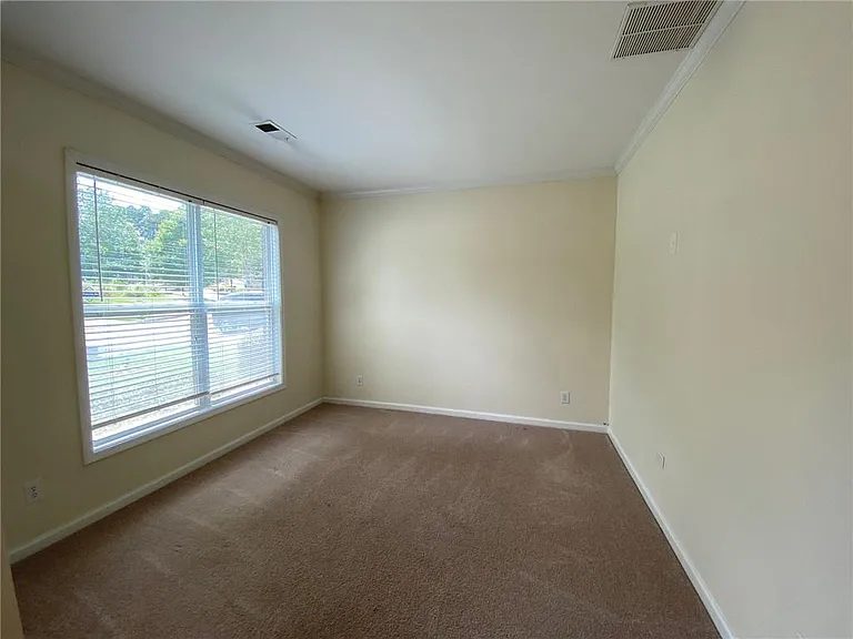 2146 Peach Shoals Cir — Photo 34