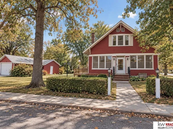 802 W I St, Wymore, NE 68466