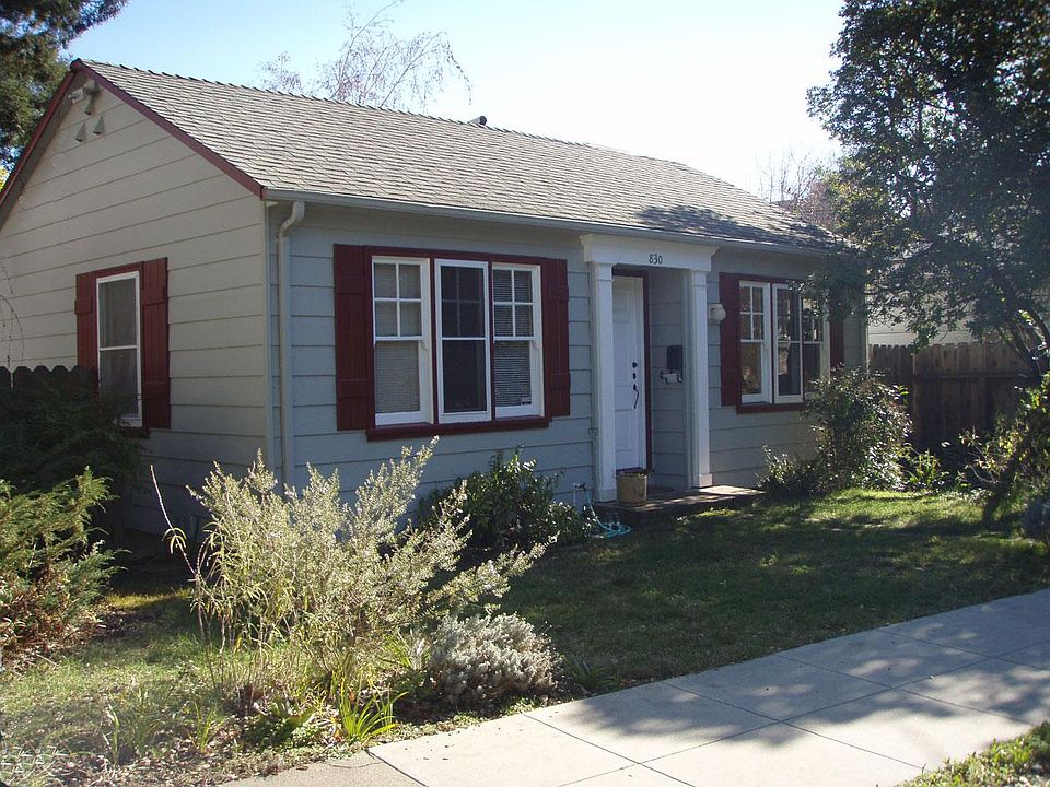 Cottage front