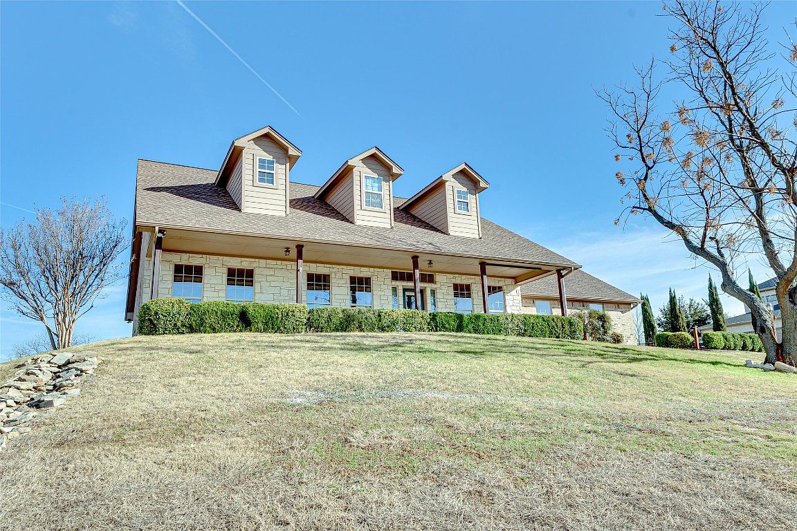 1305 Bentwater Pkwy, Granbury, TX 76049 Zillow