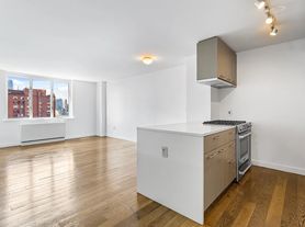 225 Rector Pl