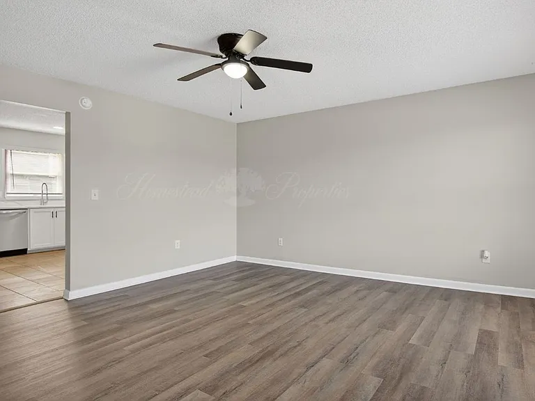 160 Cox Rd — Photo 9