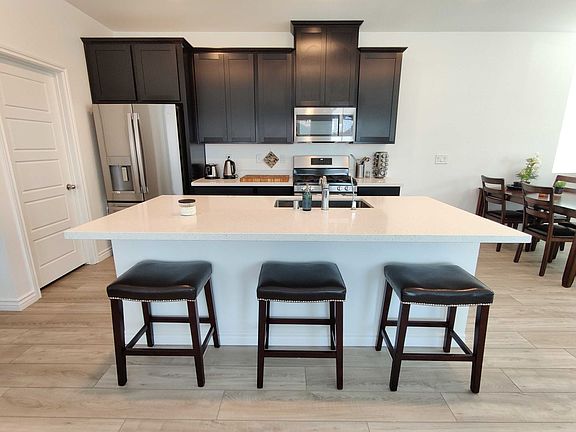 4th image of 267 Cordelia Cove Ave #826