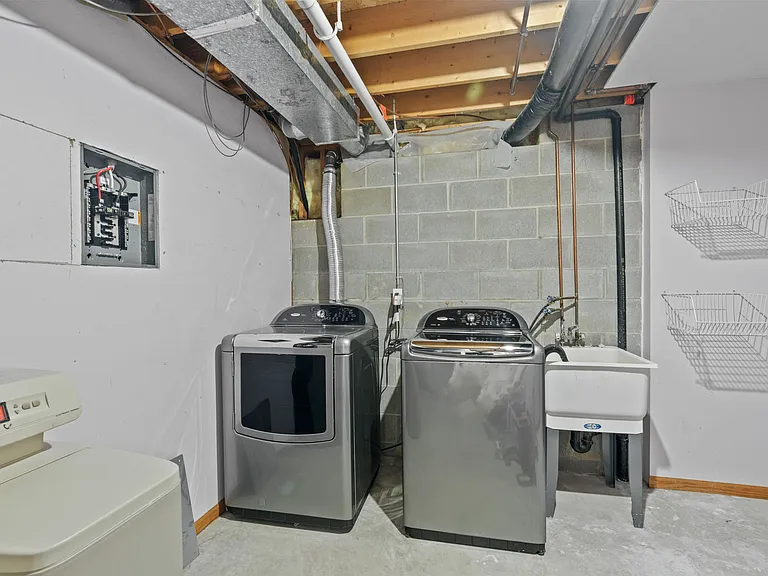 10221 167th St W — Photo 31