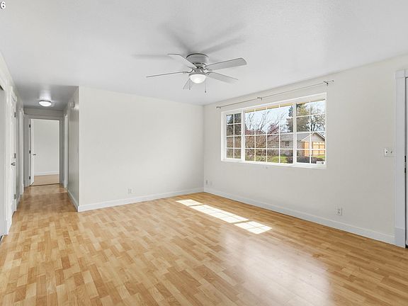 3rd image of 1450 W Quinalt St