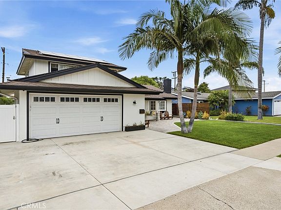 2nd image of 8021 Sunset Cir