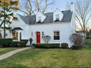 1525 Greenwood Ave, Wilmette, IL
