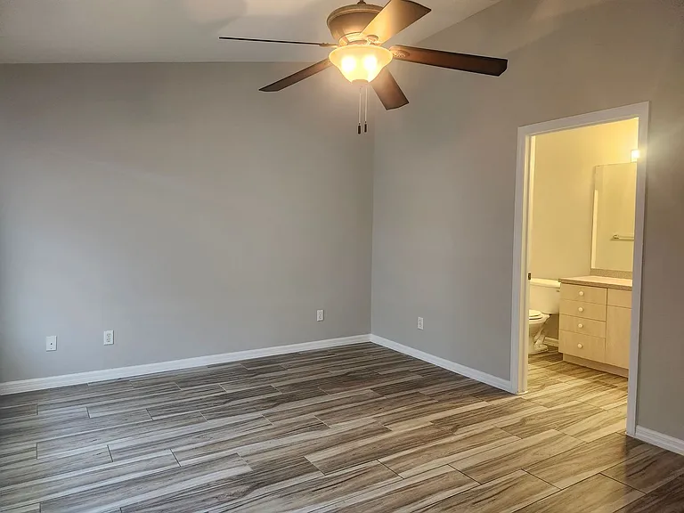 527 Hancock Bridge Pkwy — Photo 11