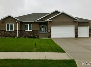 6807 Coyote Run, Sioux City, IA 51106