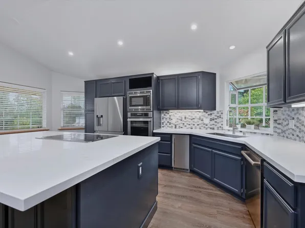 19231 Ravenhill Road, Hidden Valley Lake, CA 95467