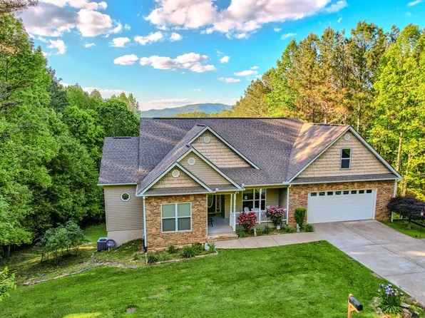90 Loftis Mountain Way, Blairsville, GA 30512