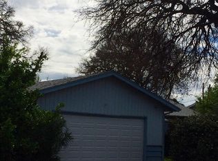 15045 Pineview Dr, Clearlake, CA 95422