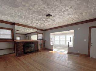 2572 Crown Point Ave, Omaha, NE 68111