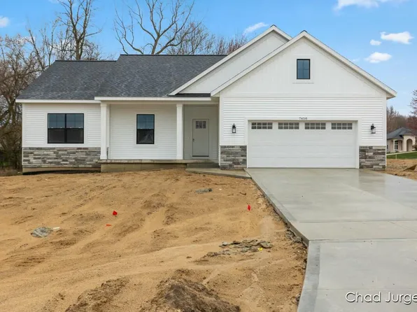 7458 Whistle Ridge Dr, Byron Center, MI 49315
