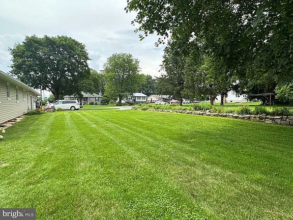 5th image of 1859 Zion Rd