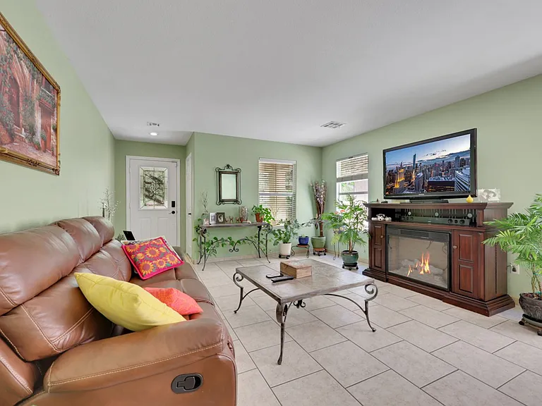 11256 Albergotta Ct — Photo 8