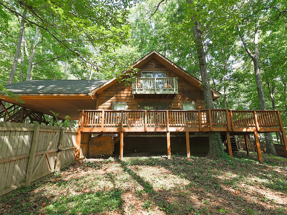 1st image of 370 Georgetown Cir NW